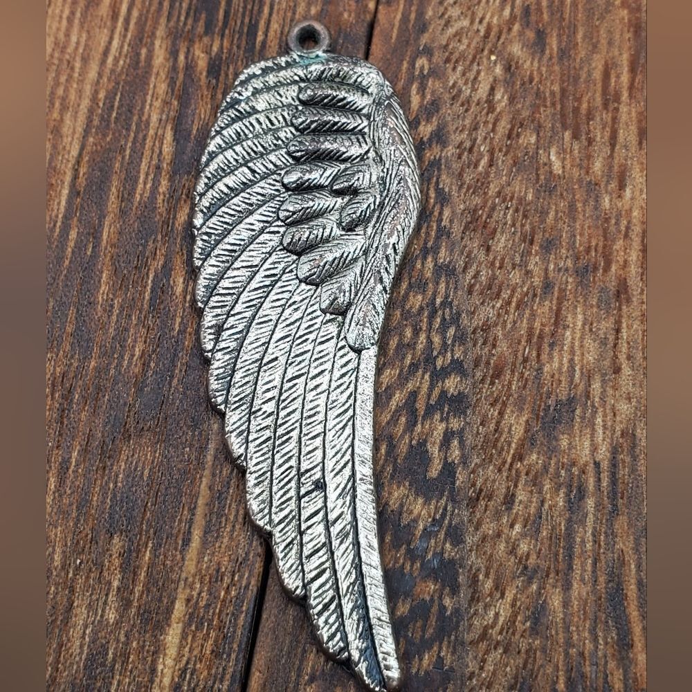 Fallen angel‎ necklace pendant wing feather